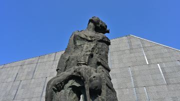 上海+杭州+横店影视城+千岛湖+乌镇+苏州+无锡+南京11日10晚跟团游