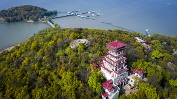 上海+苏州+周庄+无锡+扬州+南京8日7晚跟团游