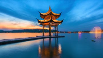 南京+扬州+无锡+苏州+杭州+乌镇+上海6日5晚跟团游