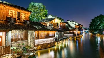 乌镇+西栅夜游+千岛湖景区+横店影视城+舟山普陀山风景区+苏州周庄+无锡无锡市太湖鼋头渚风景区+南京中山陵景区+上海东方明珠12日11晚跟团游
