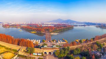 南京+无锡+苏州+周庄+乌镇+上海+杭州10日9晚私家团